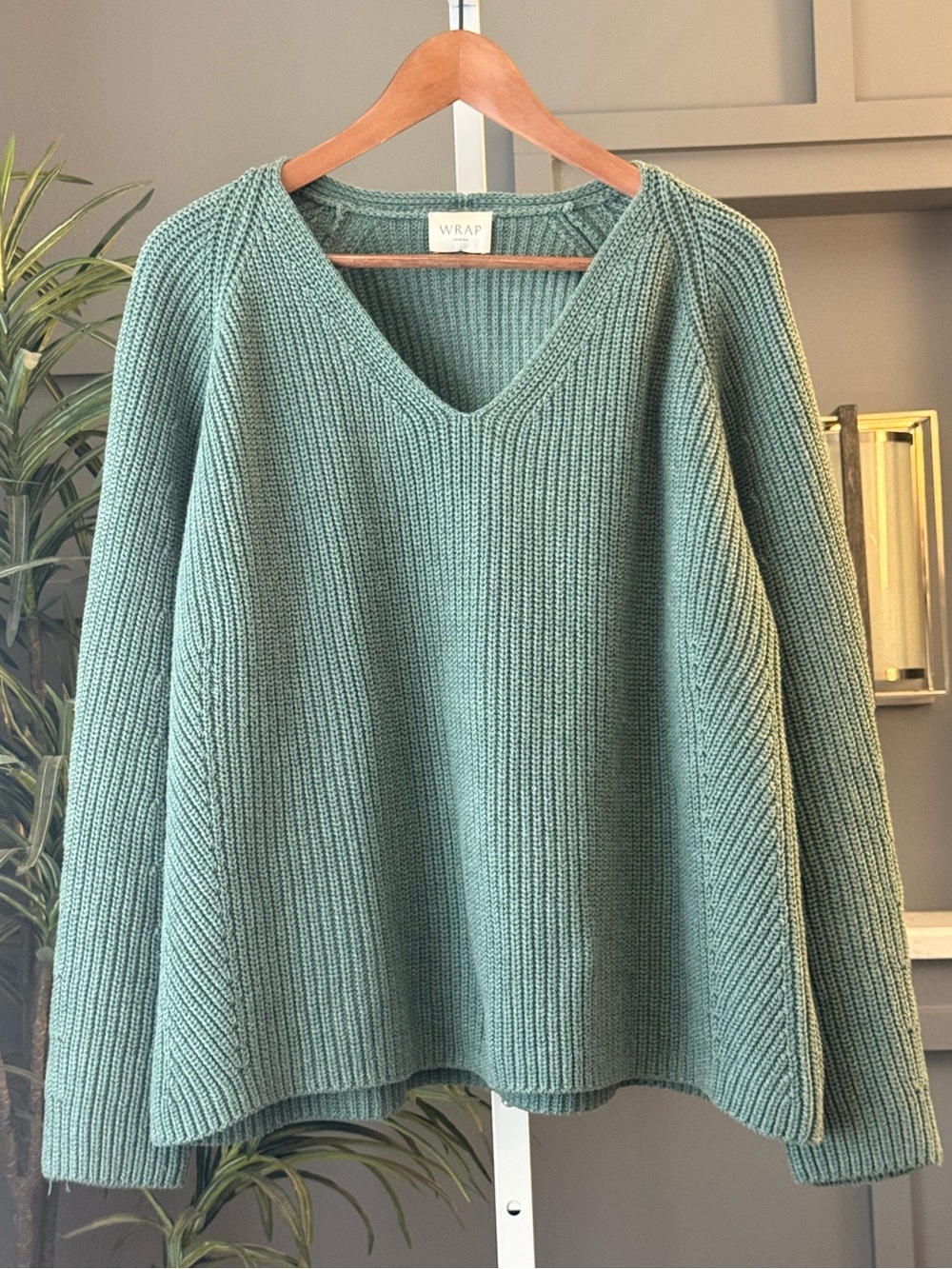WRAP LONDON Shaker Knit Organic Cotton V Neck Sweater Green US 16